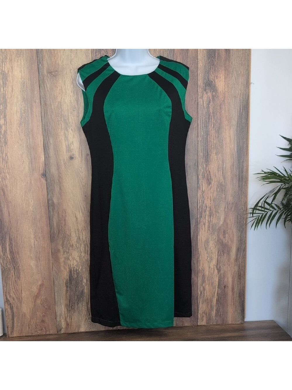 Mike Is Chic New Green and Black Sleeveless Cocktail Midi Dress XXL